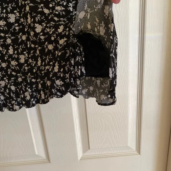 Forever 21 skirt - Picture 2 of 4